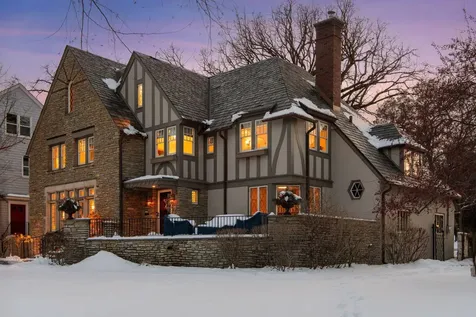 2116 W Lake Of The Isles Parkway Minneapolis MN 55405