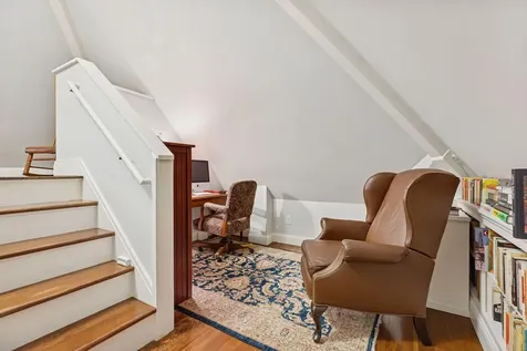 2116 W Lake Of The Isles Parkway Minneapolis MN 55405
