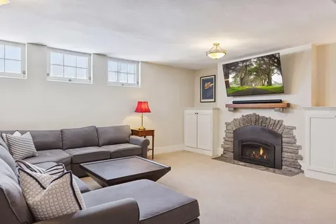 2116 W Lake Of The Isles Parkway Minneapolis MN 55405