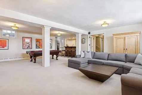 2116 W Lake Of The Isles Parkway Minneapolis MN 55405