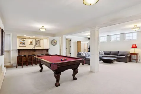 2116 W Lake Of The Isles Parkway Minneapolis MN 55405