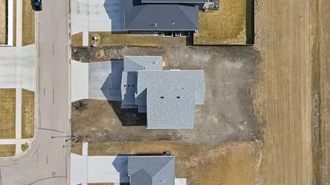 1572 75th Avenue S Fargo ND 58104