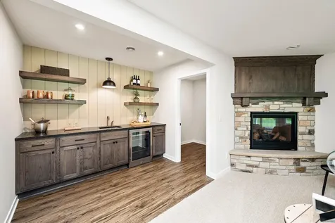 13728 Enfield Avenue Hugo MN 55038