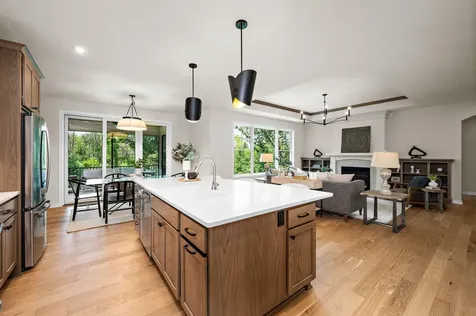 13728 Enfield Avenue Hugo MN 55038