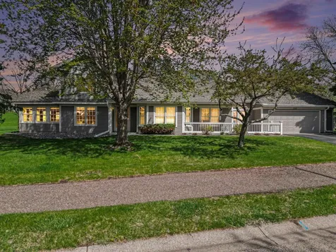 1723 Donegal Drive Woodbury MN 55125