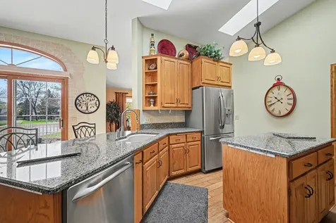 1723 Donegal Drive Woodbury MN 55125
