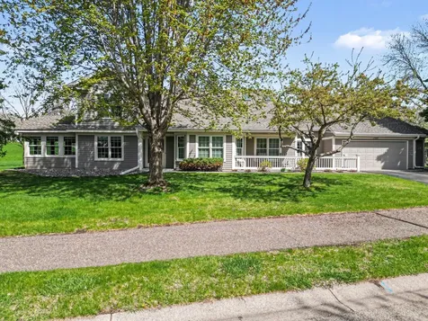 1723 Donegal Drive Woodbury MN 55125
