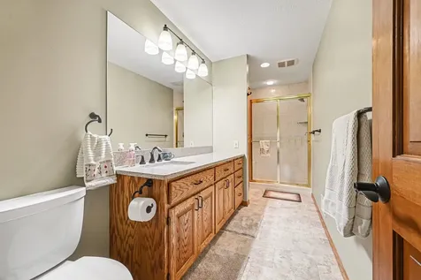 1723 Donegal Drive Woodbury MN 55125