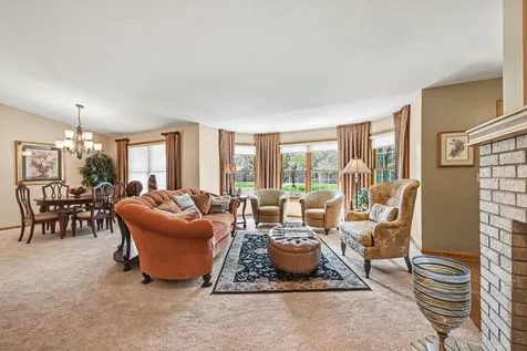 1723 Donegal Drive Woodbury MN 55125