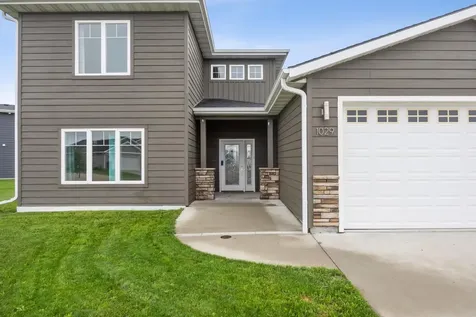 1029 44th Avenue S Moorhead MN 56560