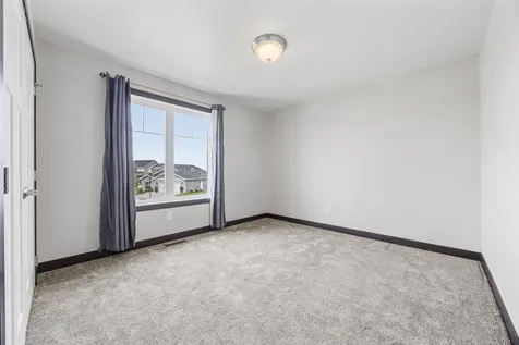1029 44th Avenue S Moorhead MN 56560