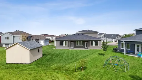 1029 44th Avenue S Moorhead MN 56560