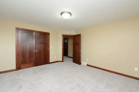 4615 Beach Lane S Fargo ND 58104
