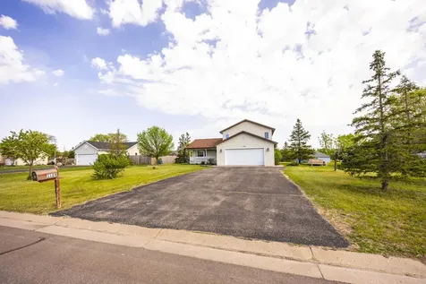 1124 Garnet Boulevard Detroit Lakes MN 56501