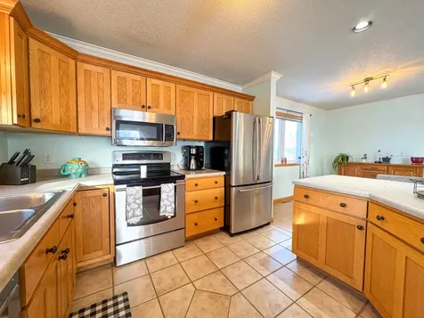 1124 Garnet Boulevard Detroit Lakes MN 56501