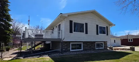 925 Riverview Drive Valley City ND 58072
