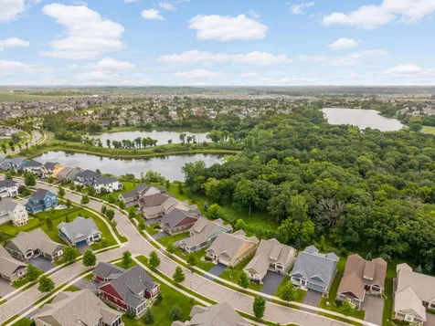 16322 Equestrian Trail Lakeville MN 55044
