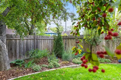2017 Girard Avenue S Minneapolis MN 55405