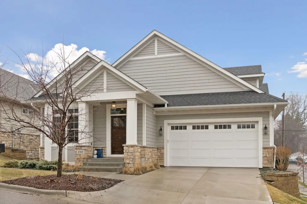 4900 Hawthorne Court Edina MN 55436