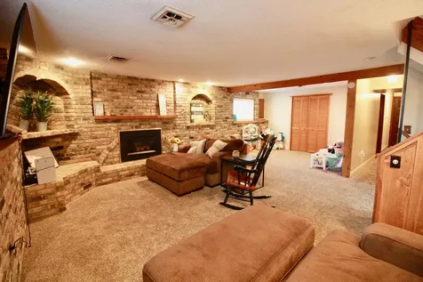 412 18th Avenue N Wahpeton ND 58075