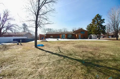 412 18th Avenue N Wahpeton ND 58075