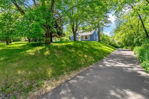 2435 Victoria Street N Roseville MN 55113