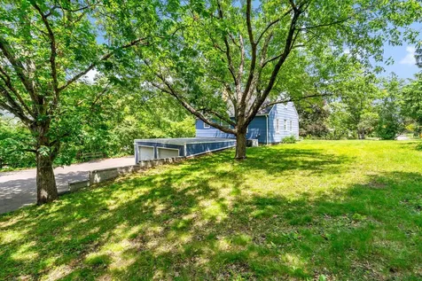 2435 Victoria Street N Roseville MN 55113