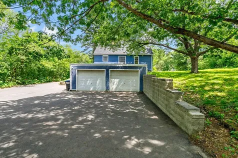 2435 Victoria Street N Roseville MN 55113