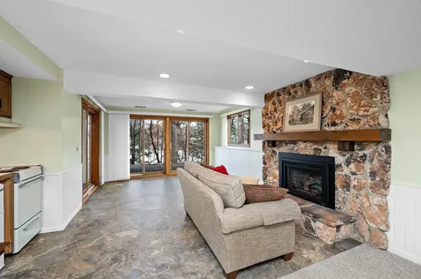 12050 48th Avenue N Plymouth MN 55442