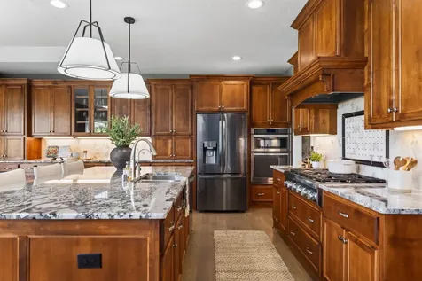 6030 Lanewood Lane N Plymouth MN 55446