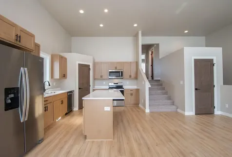 6590 68th Street S Horace ND 58047