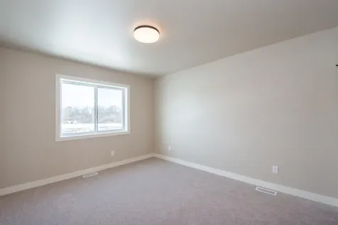 6590 68th Street S Horace ND 58047