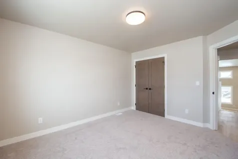 6590 68th Street S Horace ND 58047