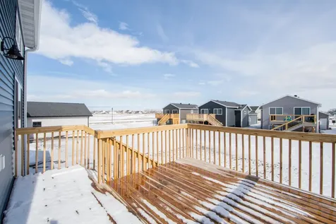 6590 68th Street S Horace ND 58047