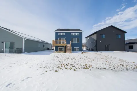 6590 68th Street S Horace ND 58047