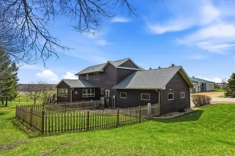 1226 Old Mill Road New Richmond WI 54017