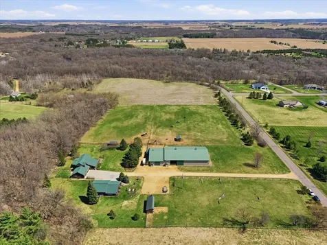 1226 Old Mill Road New Richmond WI 54017