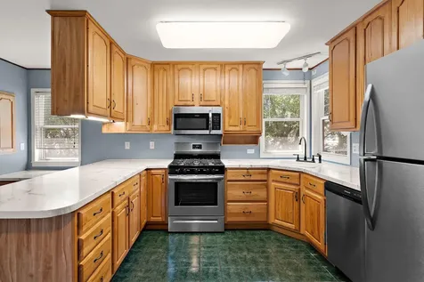 212 Central Avenue S Norwood Young America MN 55397
