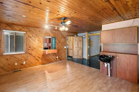 212 Central Avenue S Norwood Young America MN 55397