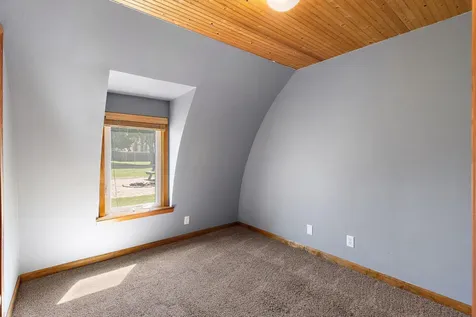 212 Central Avenue S Norwood Young America MN 55397