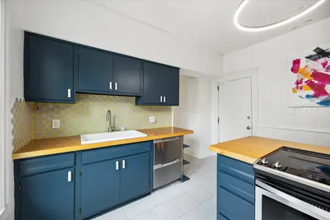 819 24th Avenue NE Minneapolis MN 55418