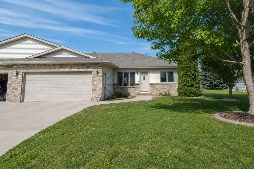 1002 9th Avenue SE Barnesville MN 56514