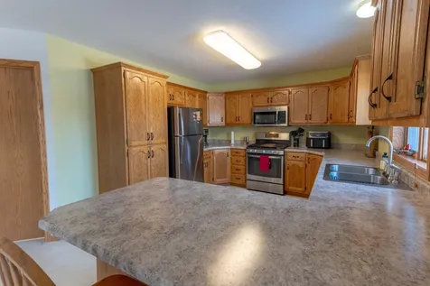 1002 9th Avenue SE Barnesville MN 56514