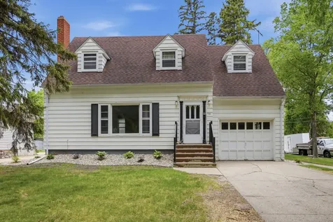 1101 11th Street S Moorhead MN 56560