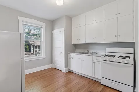 1083 Chatsworth Street N Saint Paul MN 55103