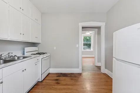 1083 Chatsworth Street N Saint Paul MN 55103