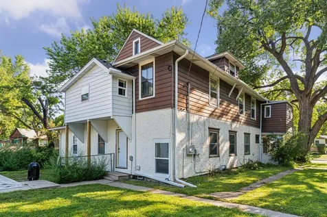 1083 Chatsworth Street N Saint Paul MN 55103