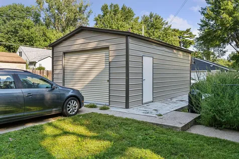 1083 Chatsworth Street N Saint Paul MN 55103