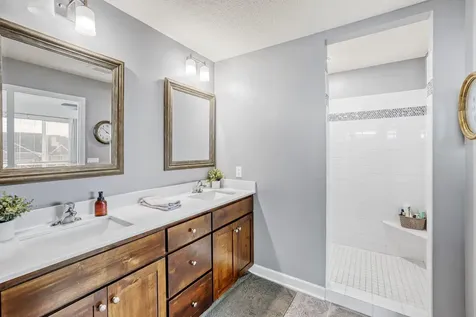 17821 Essex Lane Farmington MN 55044