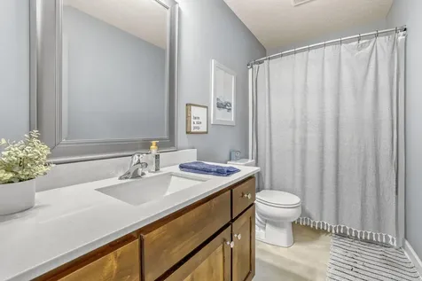 17821 Essex Lane Farmington MN 55044